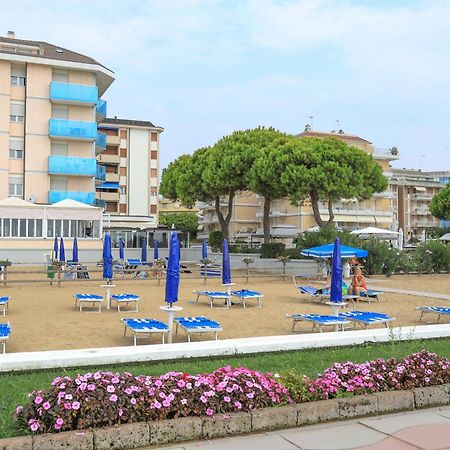 Hotel La Bussola Lido di Jesolo Eksteriør billede
