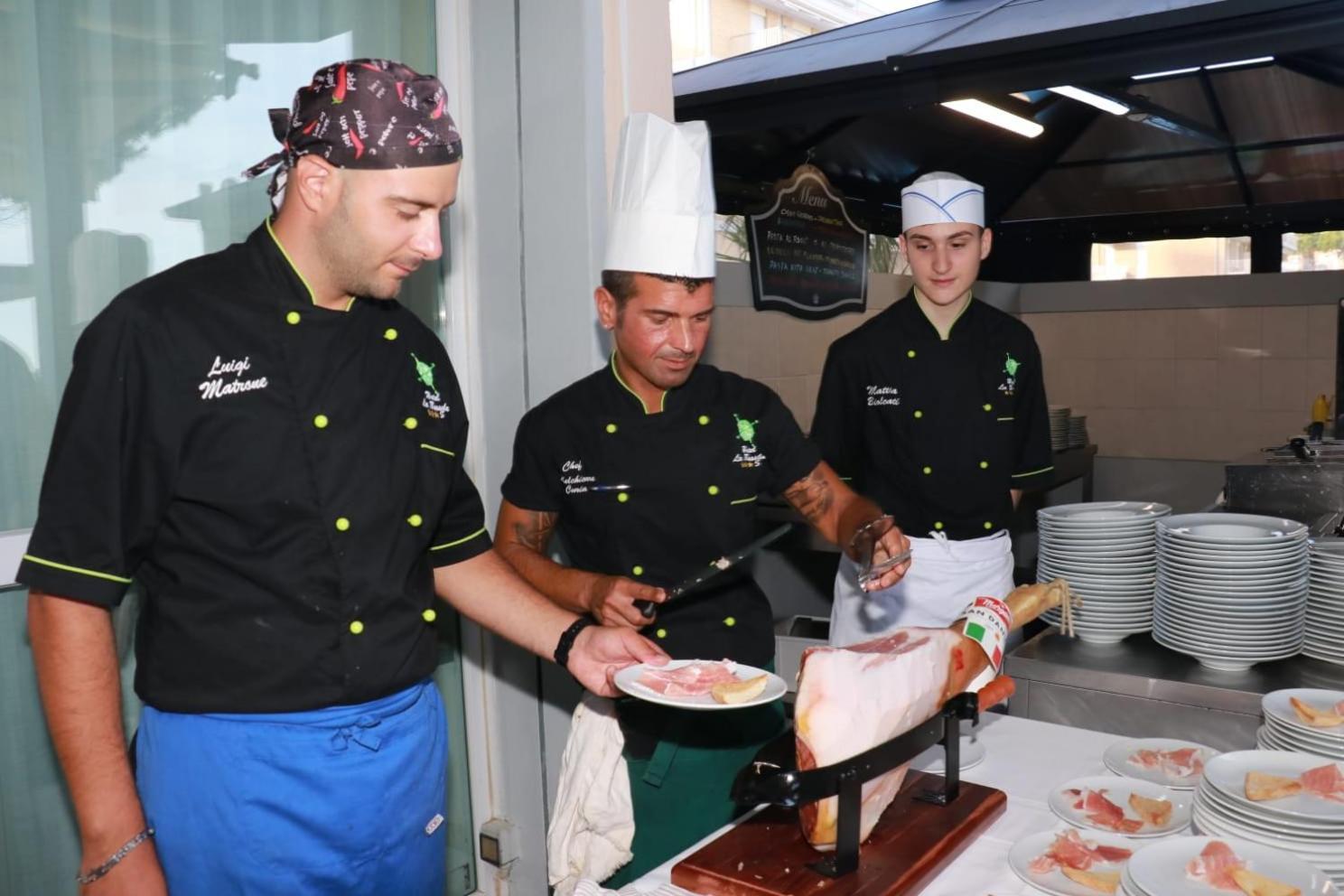 Hotel La Bussola Lido di Jesolo Eksteriør billede