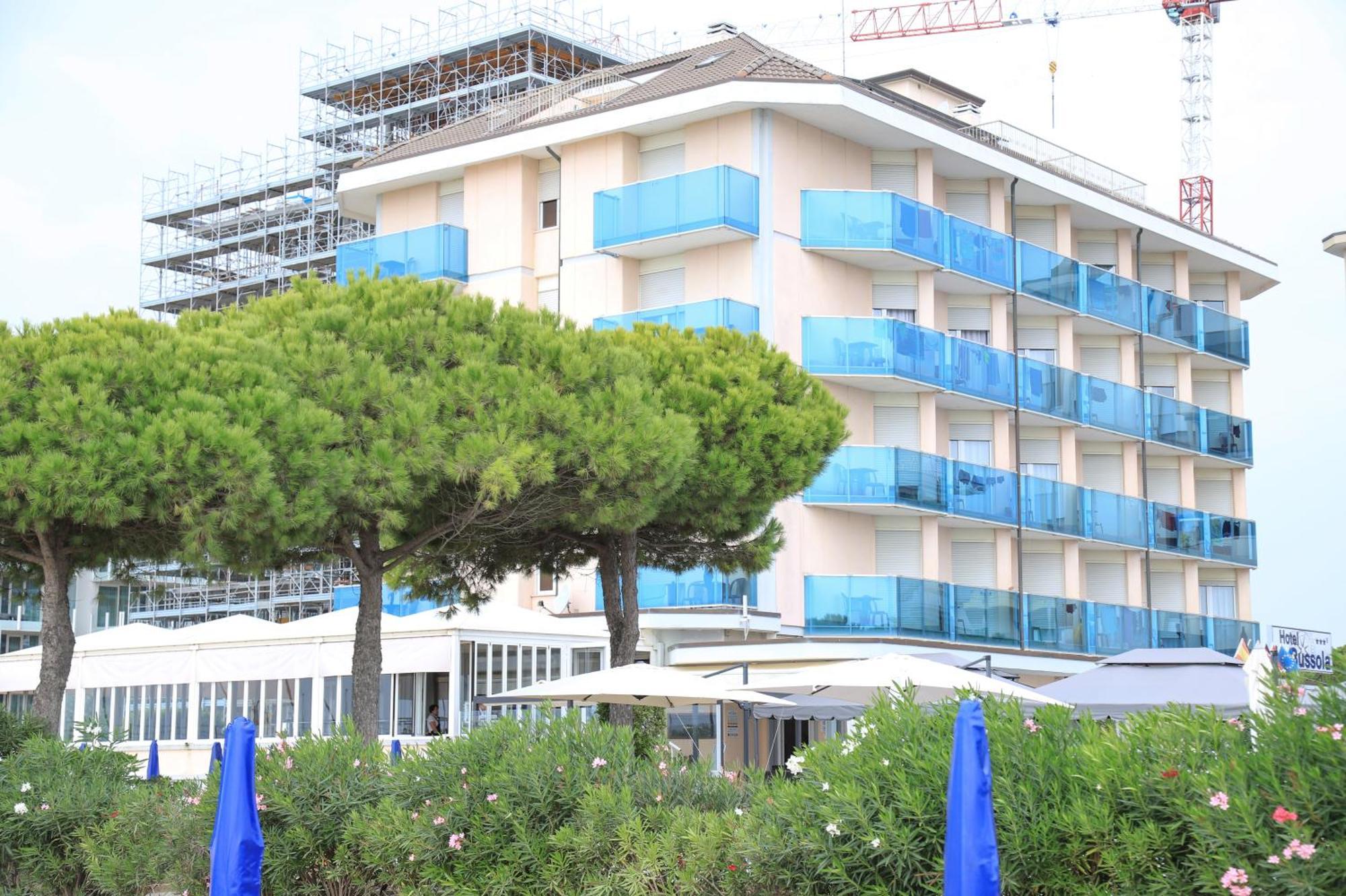 Hotel La Bussola Lido di Jesolo Eksteriør billede