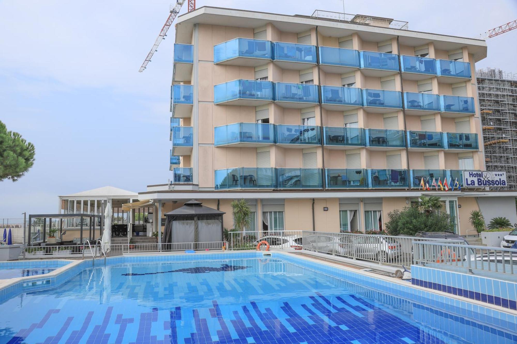 Hotel La Bussola Lido di Jesolo Eksteriør billede