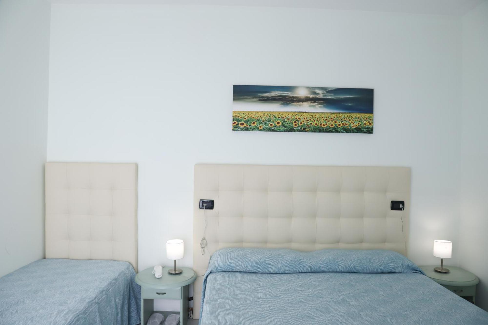 Hotel La Bussola Lido di Jesolo Eksteriør billede