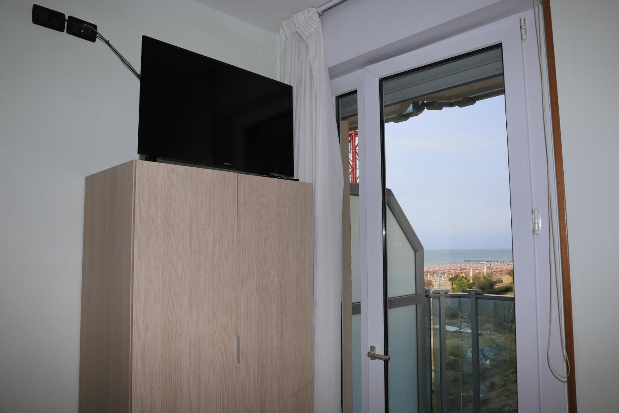 Hotel La Bussola Lido di Jesolo Eksteriør billede